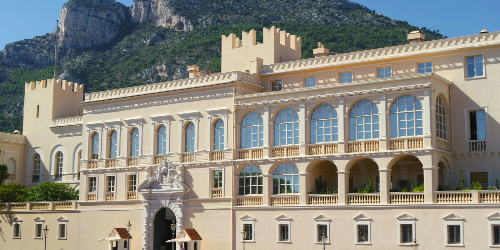 Education in Monaco for non-residents: kindergartens, schools, universities